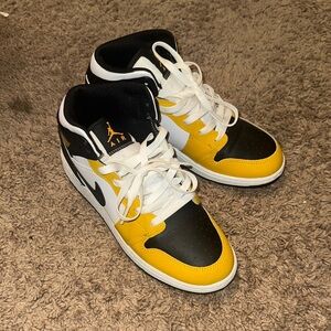 Nike Yellow and Black Athletic Shoes